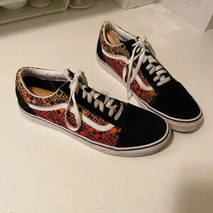 Vans off-the-wall beautiful men's sneakers in great condition very unique color